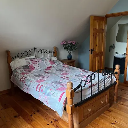 Oughterard Homeshare Homestay *